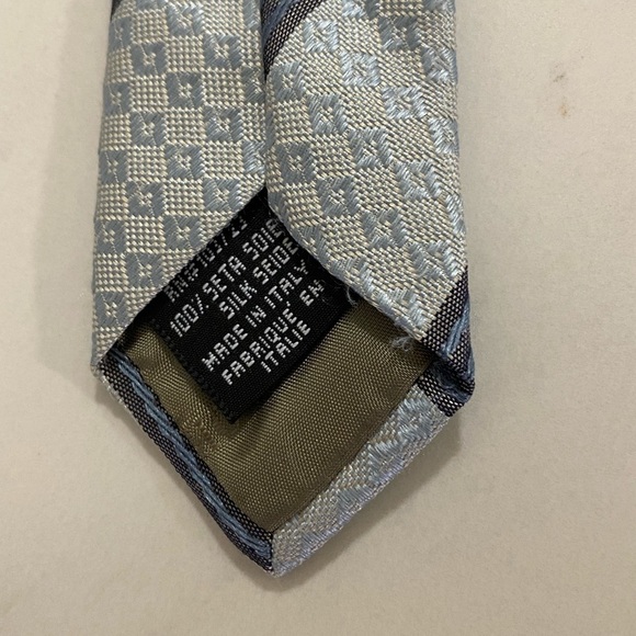 Giorgio Armani classic corpcore gray/blue striped silk necktie - Picture 3 of 3
